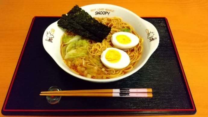 昼食はラーメン