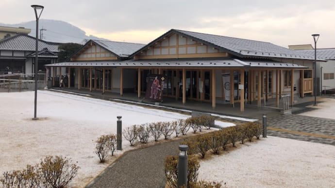 今朝のミュージアムは久々の雪景色