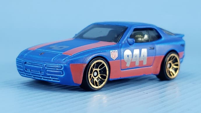ポルシェ 944 ターボ(アーバン・アウトロー)