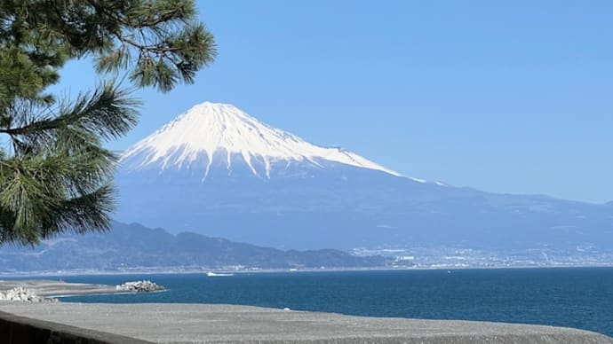一富士二鷹三茄子(いちふじ にたか さんなすび)