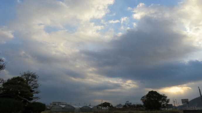 2015年12月2日  朝空