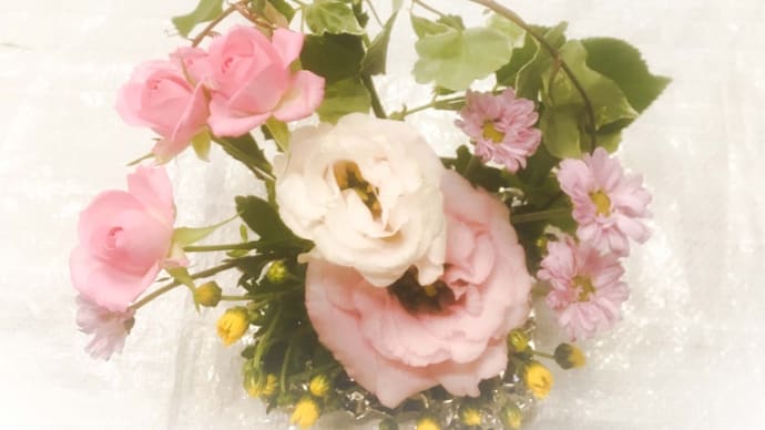 楽しく生け花っ❗️感謝します。