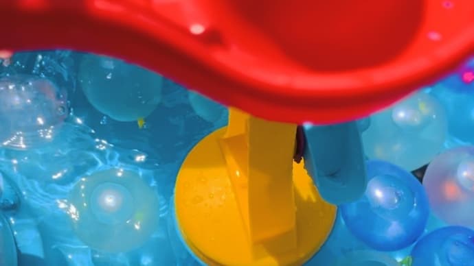 心を抑圧することは、 まるでビーチボールを水の中に沈めているようなもの