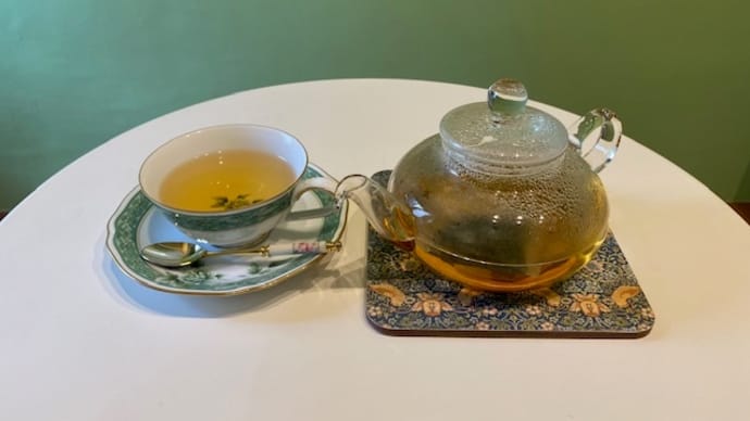 沖縄県南城市のさし草屋さんの「さし草茶」が名古屋の五彩生活でいただけます。