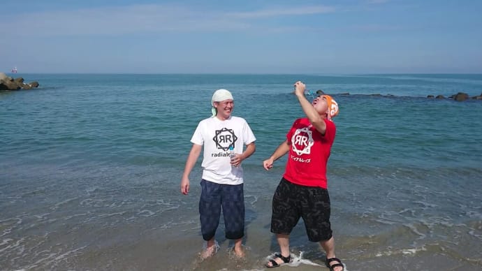 夏 海 ラムネ 炎天下 猛暑 風物詩 恒例行事
