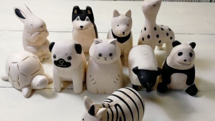 2025/04/20 入荷 木彫りの動物 信楽焼の塩壺 牡丹の器