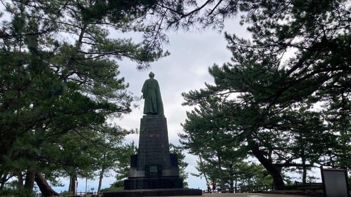 坂本龍馬像