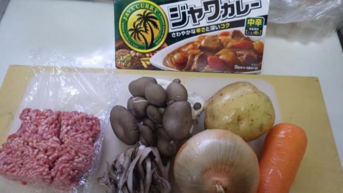 作り置きの基本はカレーです
