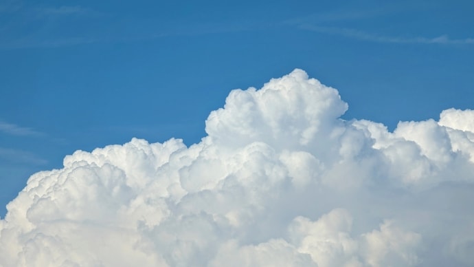 今日の雲