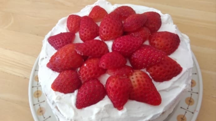 ひなまつりのホールケーキ