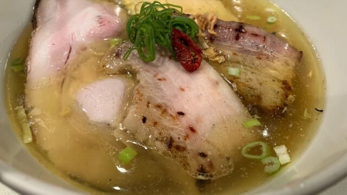 旨味がギッシリ詰まっているような濃厚なスープ、赤阪見附「Ramen 翡翠」