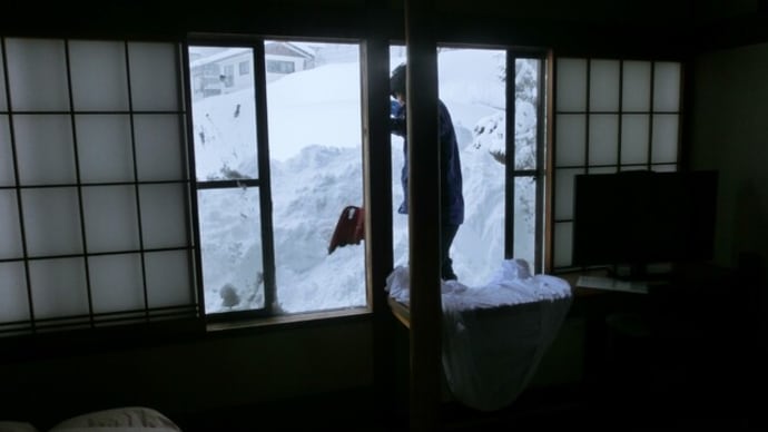 大雪警報続く、全国ニュース野沢温泉の雪