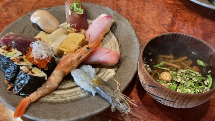 茅ケ崎市 竹はる寿司 竹はるすし1,700円(込)祝日価格