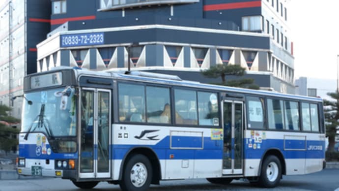 光駅近辺のバス車両
