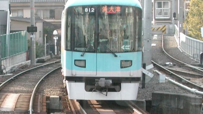 今日の日付ネタ　812 =>京阪 812　　【京阪京津線】　2002.DEC