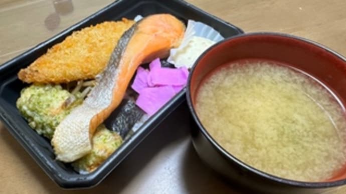 今日のランチ(おすすめのり弁)