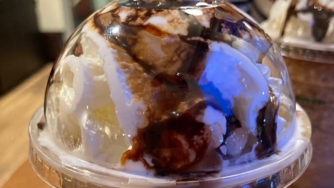 バナナブリュレフラペチーノ。
