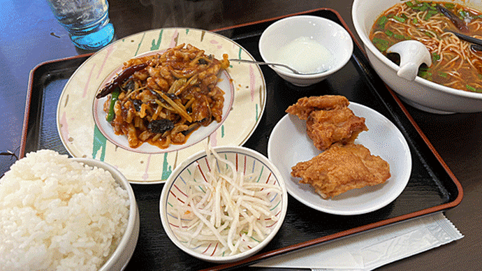 「北京家庭料理 田記」の細切り豚肉四川風定食!