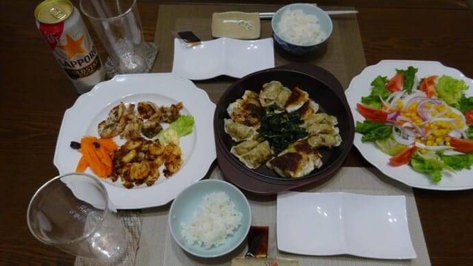 今朝の満月!長崎味彩餃子で晩ご飯