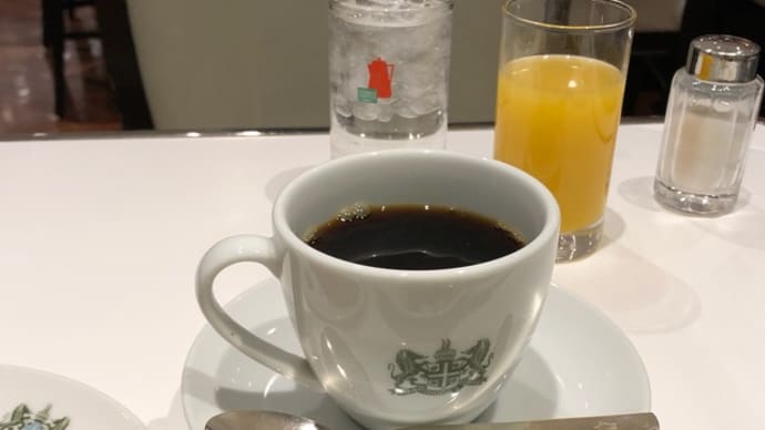 京ゆば(三田久),京の朝食(イノダコーヒポルタ支店) et 苺とメレンゲのお菓子&ゆらゆら〜フォト(2021.2月) ~♪