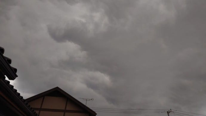 雲の色