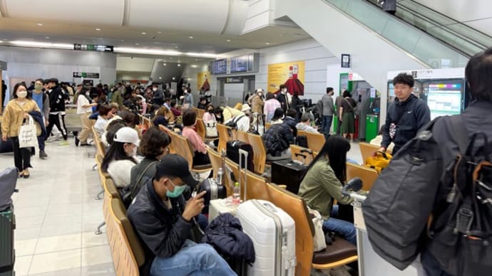 仲間の結婚式で行く釜山なんです。1日目 vol.1 今回は飛行機でビューンです^^