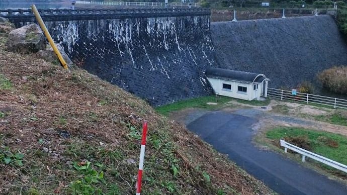 島根県松江市の千本貯水池堰堤（ せんぼんちょすいちえんてい）千本ダム