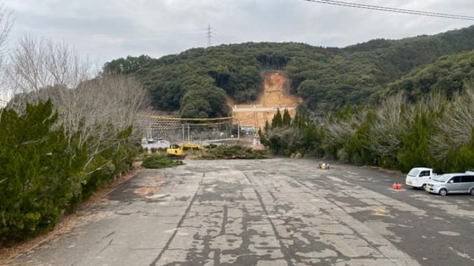 野坂屋旅館別邸わんこ日和の建設地伐採、伐根