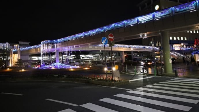 ＪＲ長岡京駅前に飾られているイルミネーション・・・ともちゃんからの画像投稿です