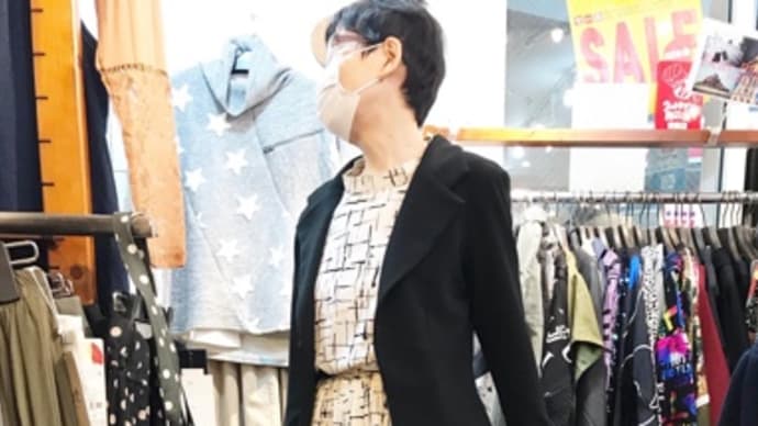 ハイネックあったかブルゾン
