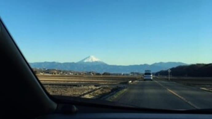 富士山に向かって～信玄公生誕500年記念花火リレー復活の狼煙花火　北杜市まきば公園でも