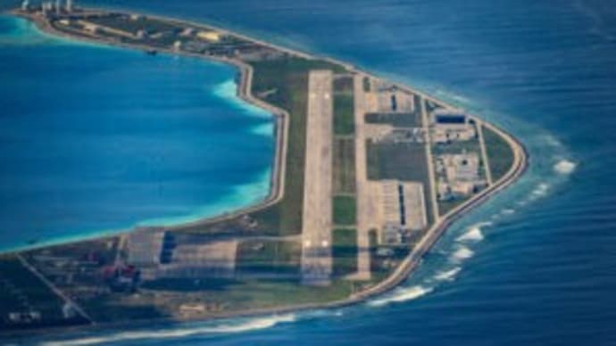 中国の南シナ海の浚渫・建設工事でサンゴ破壊　アナリスト「環境犯罪だ」