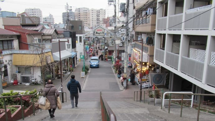 久しぶりの谷根千!ぶらり途中下車!冬でも寒くても行列が出来る「かき氷屋」さん!!