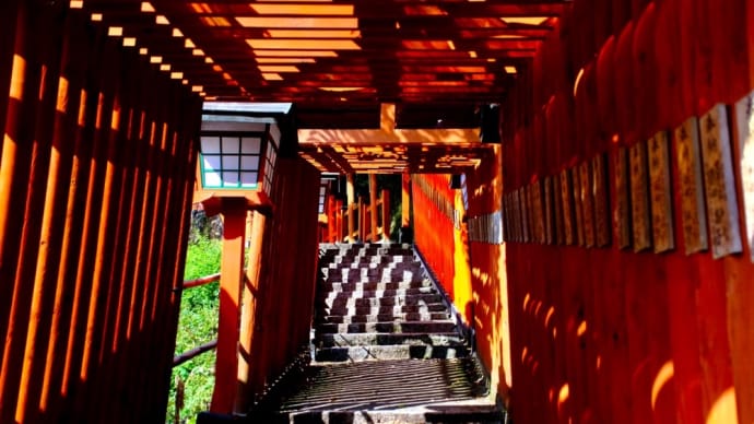 「稲荷」ではなく「お稲成さま」へ-島根県津和野町:太皷谷稲成神社