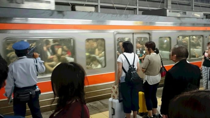 2016年9月10、11日 浜松駅の混雑 (秋の在庫シリーズ ワンオクロック野外ライブ)