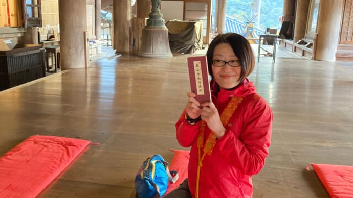 桜の長谷寺で朝勤行