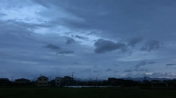 今日の二十八宿とコトバと朝空と・・・