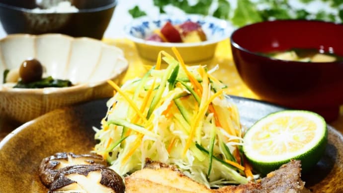 ごはんがすすむ☆はまちの竜田揚げ&コロコロさつまいものごまあえ☆