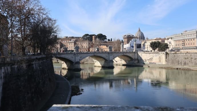 天使たちが並ぶ　サンタンジェロ橋　ローマ
