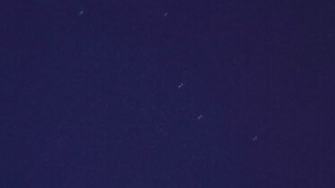 夜明け前の星空