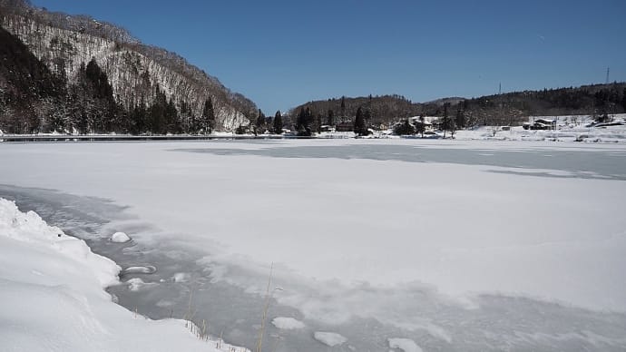 ★まだまだ残雪いっぱいの中綱湖（３月）　2024