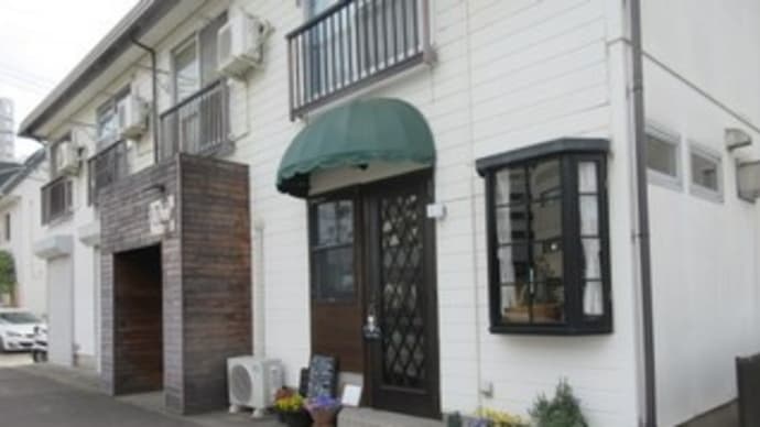 「菓子屋 糸」。多賀城駅前の洋菓子店で、米粉、グルテンフリーなどにこだわった、体に優しいスイーツ