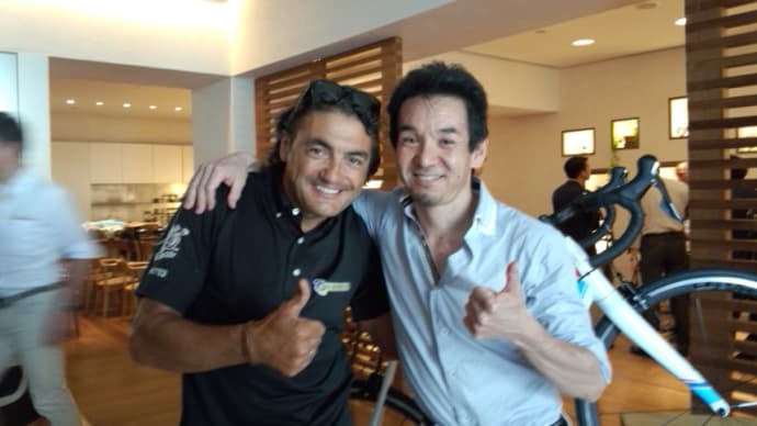 キアプッチと談笑