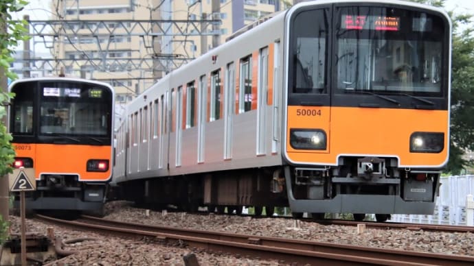 朝の東武東上線