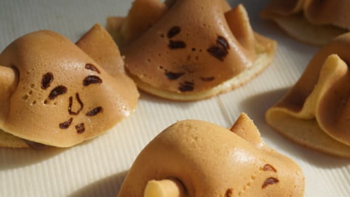 「京都恵比須神社」の「十日ゑびす」の期間中に食べたい「御菓子司 かぎ甚」の「えびす焼」と「京都祇園 侘家古暦堂 うま味さん」の500円の粕汁