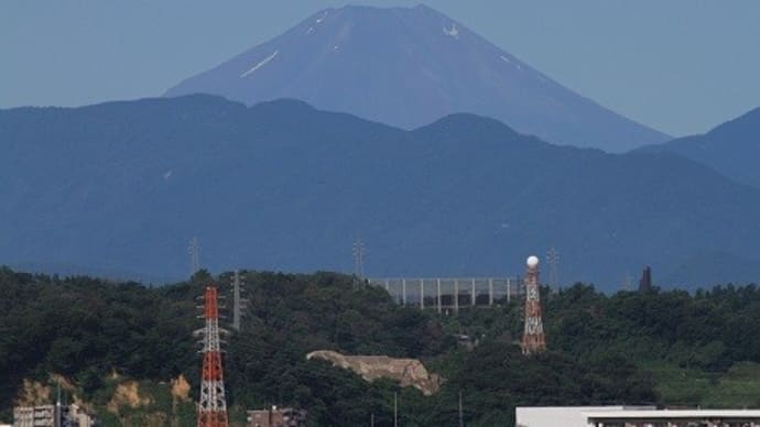 富士山の山開きで山小屋が迷惑しているというお話