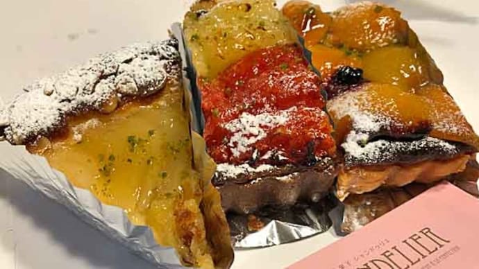 スイーツ百名店の「フランス焼菓子 シャンドゥリエ」 のタルトケーキ！