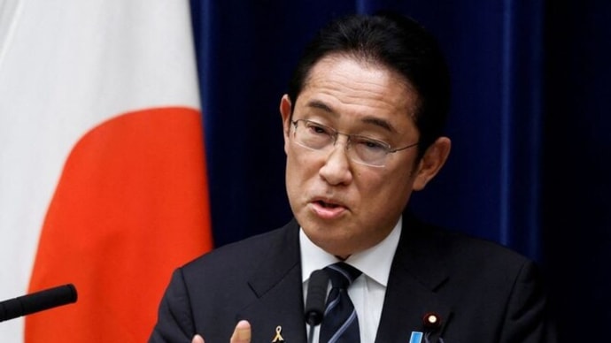 来年春闘へ政労使が意見交換、「今年上回る賃上げを」と岸田首相