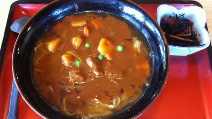 ご当地B級グルメ 三条・カレーラーメン「山吾」