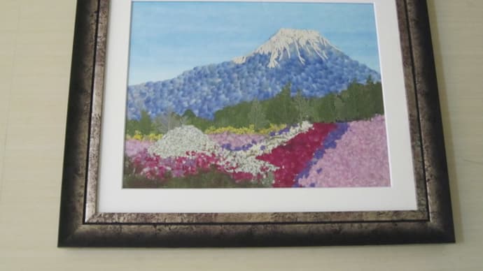 富士山とミニ芝桜富士（押し花）